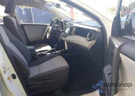 2015 Toyota Rav4 Le z USA, uszkodzony, nr VIN JTMZFREV7FJ053277